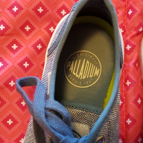 Palladium blue sneakers - Size 7 - Picture 2 of 6